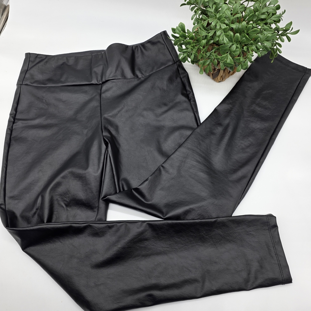 Kendall & Kylie Jenner Sleek Black Faux Leather Leggings Pants Women Medium NWOT